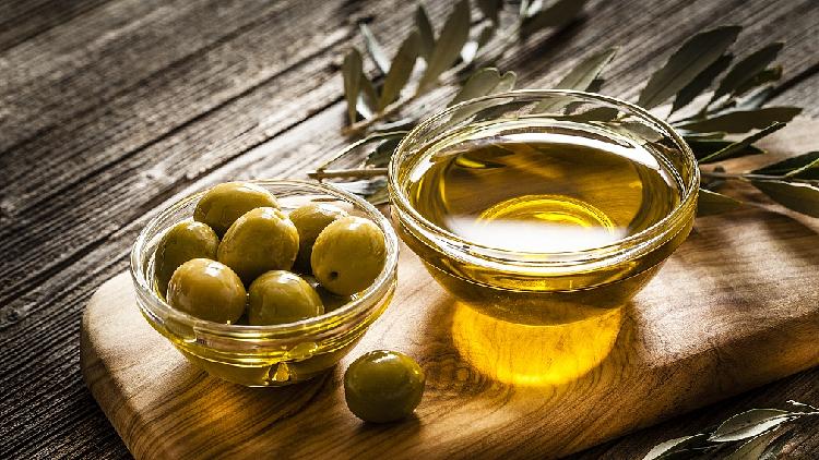 olive oil-cookingthursday.com