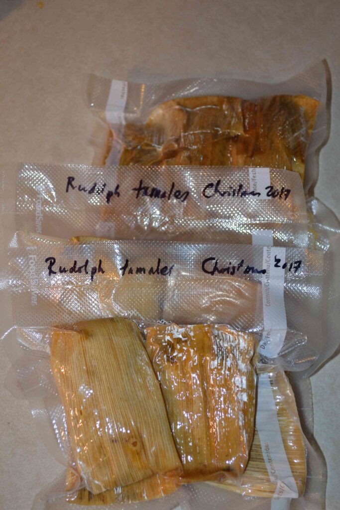 freezing tamales in vacuumed air bags-cookingthursday.com