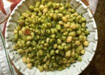 White Acre Peas Recipe served in plate-cookingthursday.com